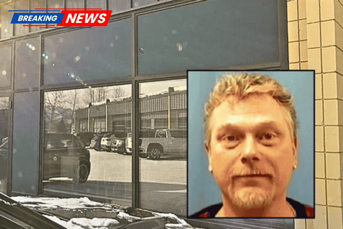 Stand-up comedian newly diagnosed with fatal cancer travels thousands of miles to try to kill his ex-wife as a last dying act, murdering her dad as well